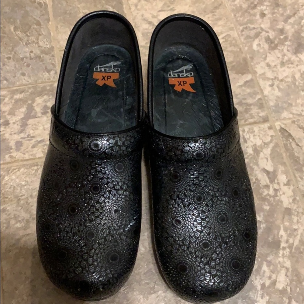 Sale today only‼️Dansko XP